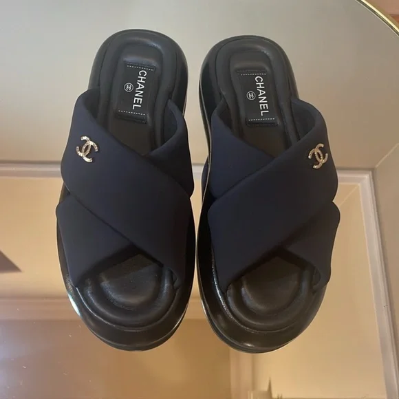 CHANEL CC interlocking Criss Cross Slides Slides size 38 - Picture 9 of 14